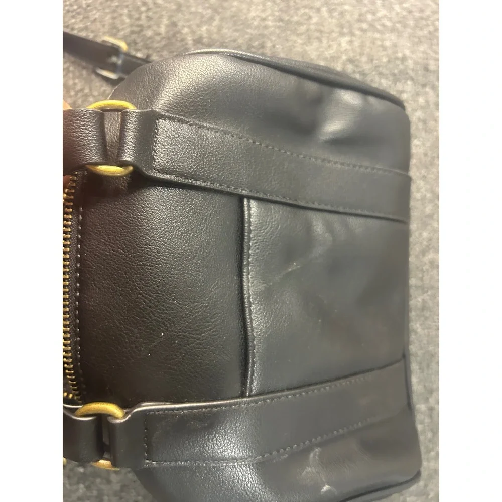 Frye and Co Black Pebbled Vegan Leather Satchel Crossbody Handbag Dome Bag